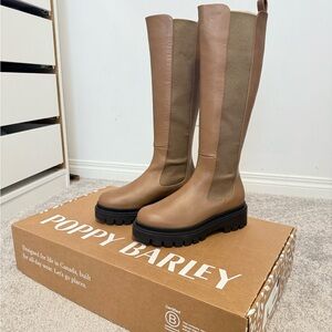 Poppy Barley Women's Chelsea boots in Tan colour